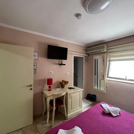 Bujtina Shqiptare Hotel