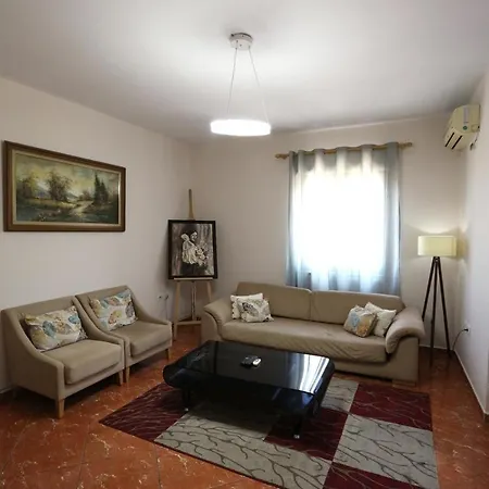 Hotel Bujtina Shqiptare *