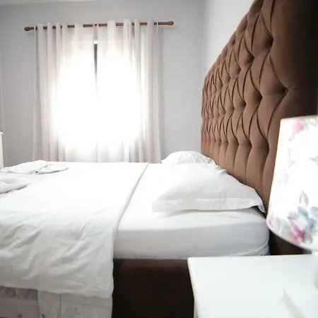 Bujtina Shqiptare * Tirana